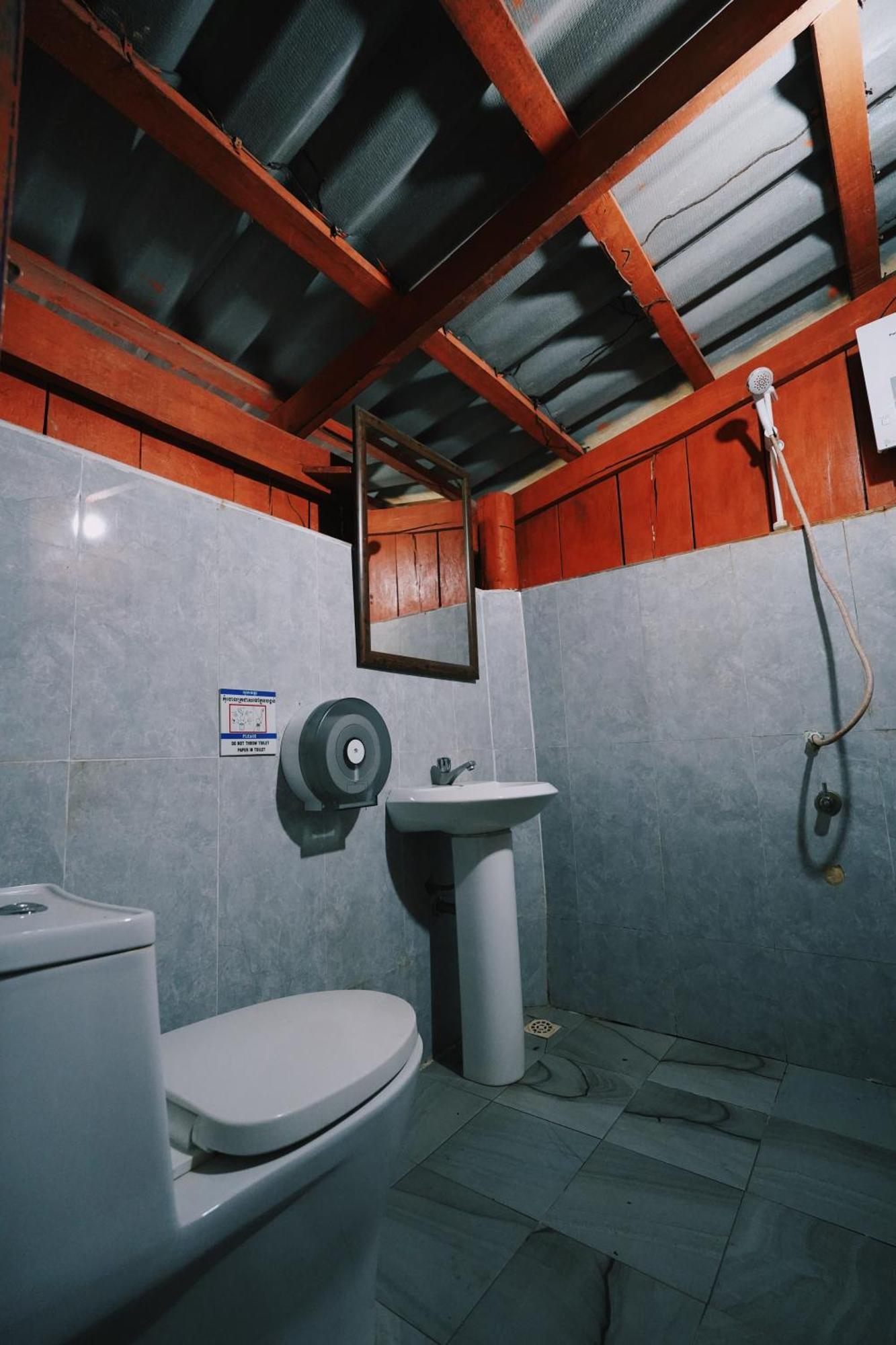The Wavy Sailor Hotel Kaoh Touch ภายนอก รูปภาพ