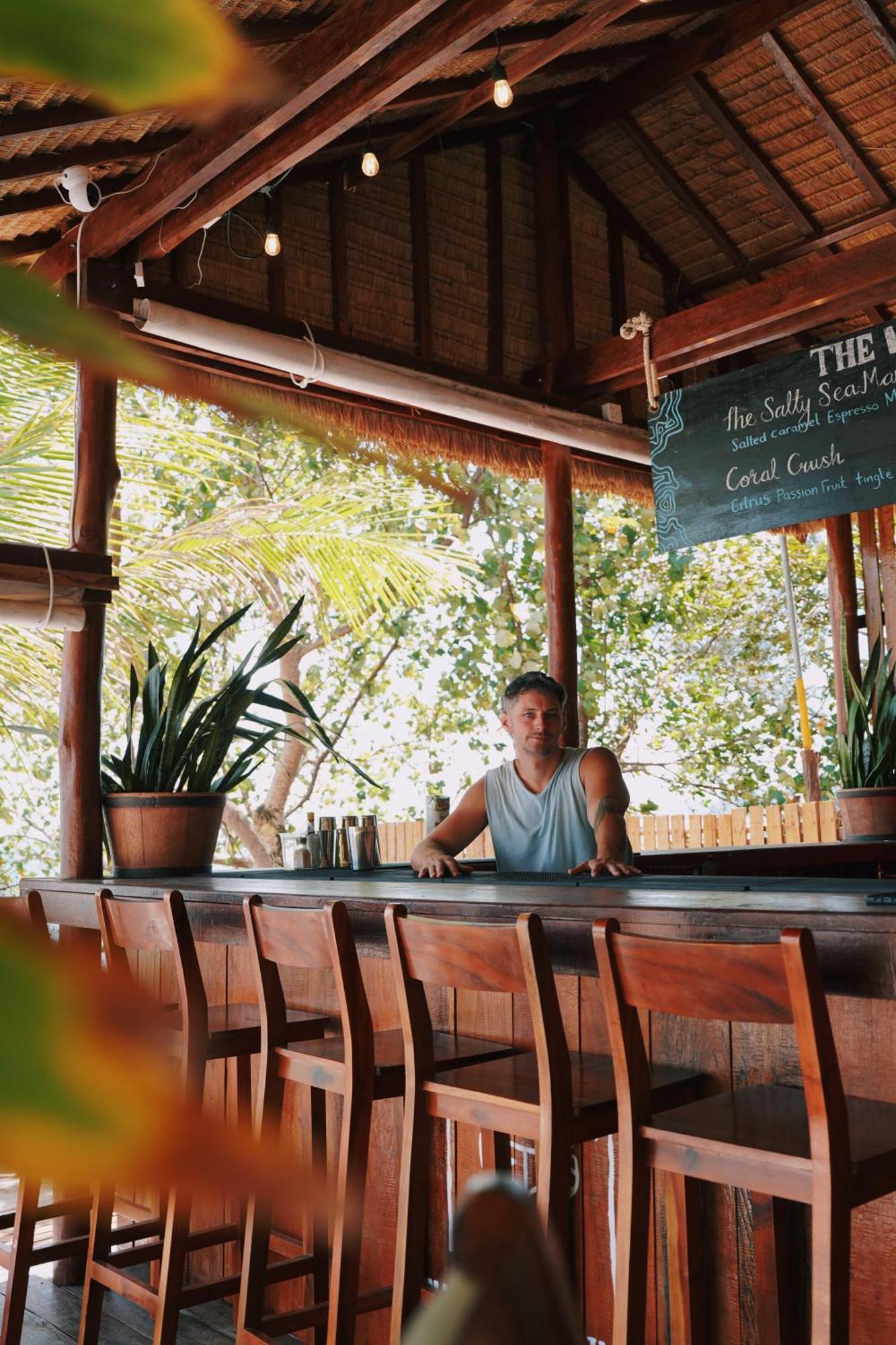 The Wavy Sailor Hotel Kaoh Touch ภายนอก รูปภาพ